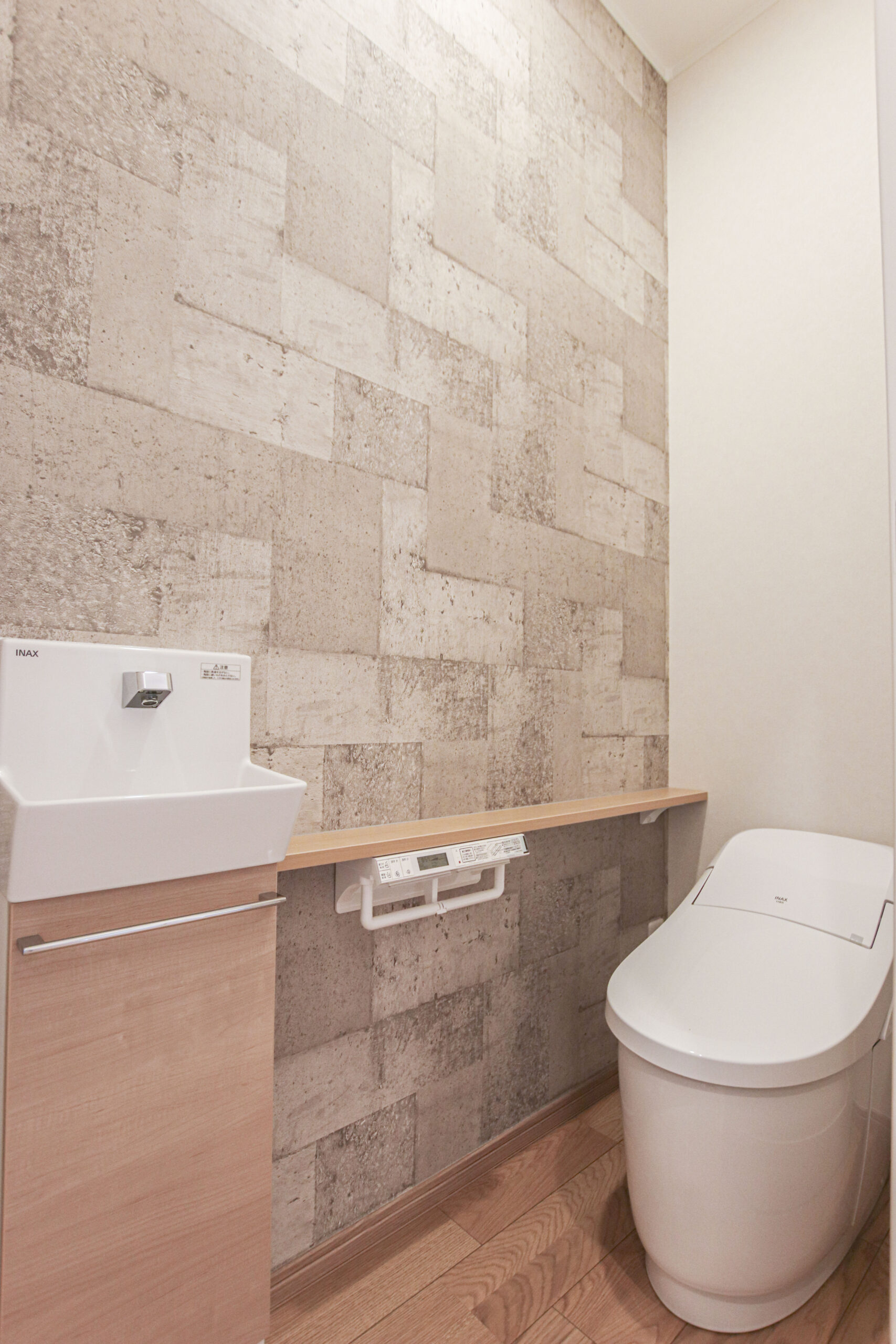 7畳の広々中庭のある1.5階建てのお家！郡山市　注文住宅