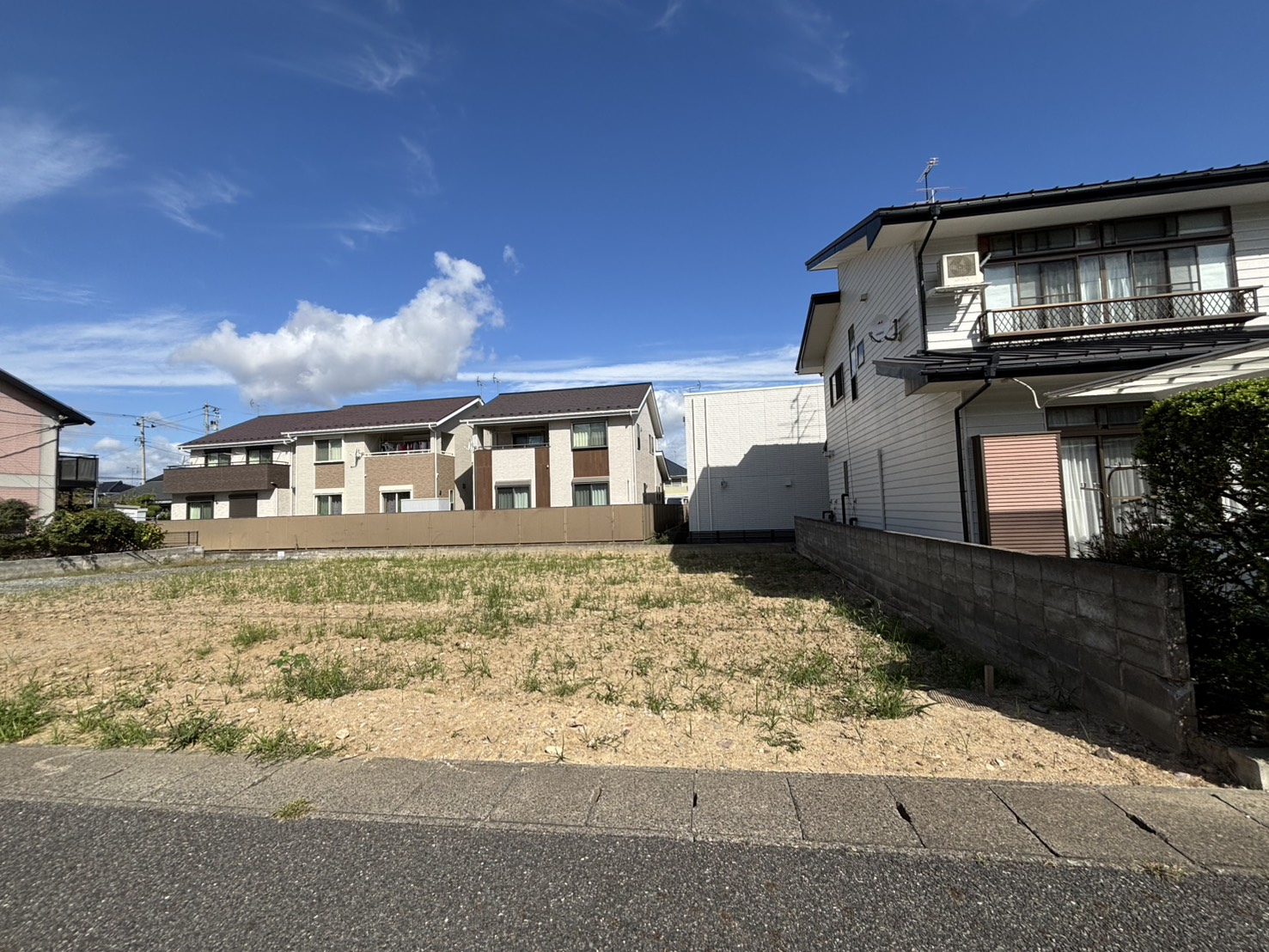 郡山市鶴見坦三丁目売地