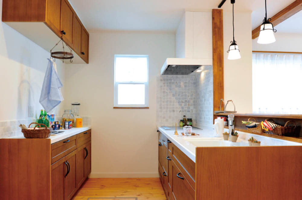 木の温もりと優しい光に包まれながら暮らす家　郡山市　注文住宅