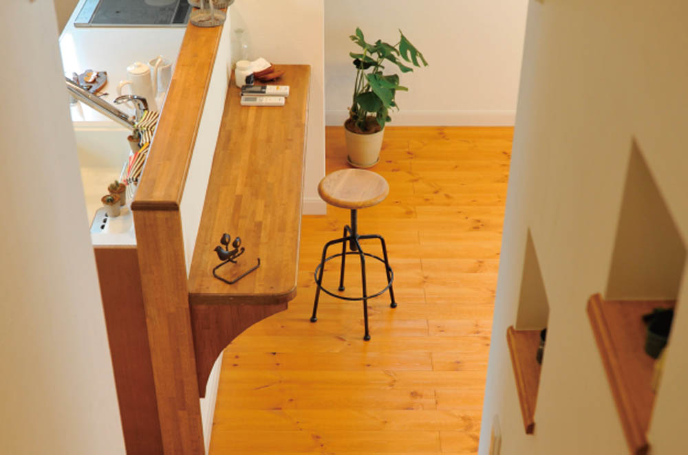 木の温もりと優しい光に包まれながら暮らす家　郡山市　注文住宅