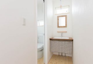 こだわりを詰め込んだ緩やかに時が流れる家の写真