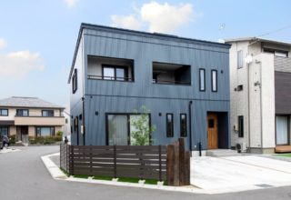 無垢材や漆喰など自然素材を たっぷり使った住み心地良い家　郡山市注文住宅の写真